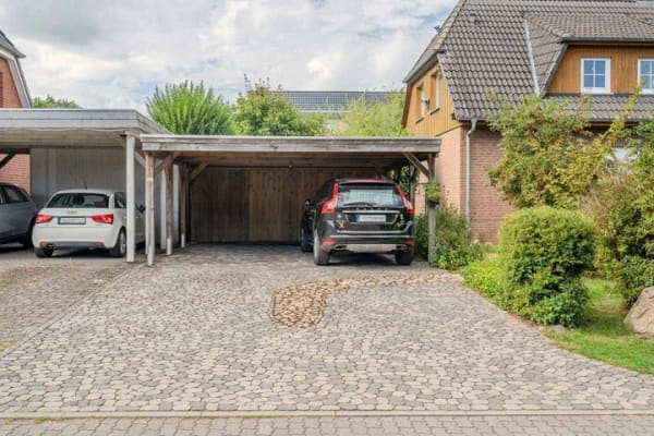 Immobilie in Thomasburg - Viel Platz für die Familie: 6 Zimmer, Vollkeller und großes Grundstück - Bild 2