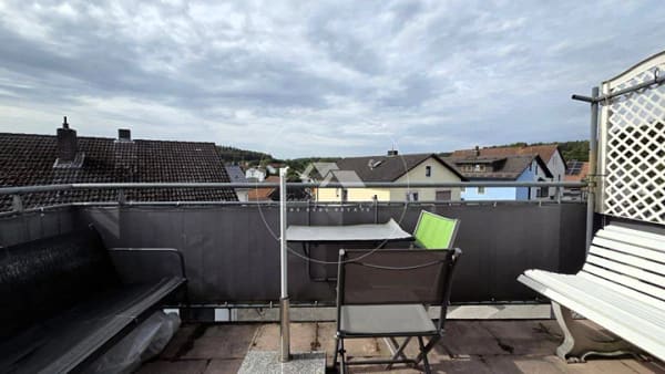 Immobilie in Parsberg - Wohnen über den Dächern von Parsberg - außergewöhnliche Maisonette mit Panoramablick - Bild 2