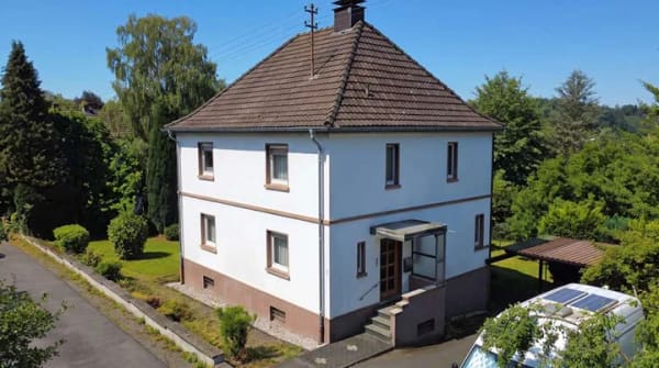 Immobilie in Kreuztal - Historische Stadtvilla mit Potenzial in gefragter Lage von Kreuztal-Ferndorf - Bild 1