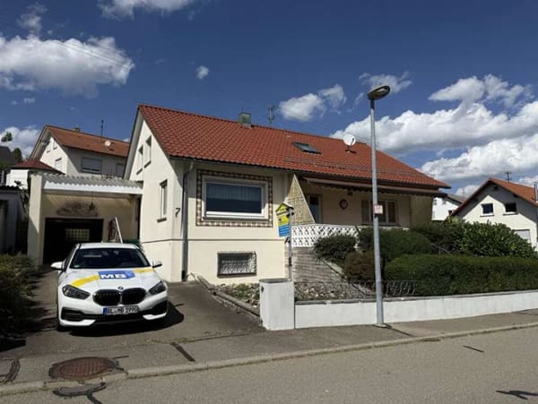 Immobilie in Meßstetten - Bereit für neue Familiengeschichten - Bild 1