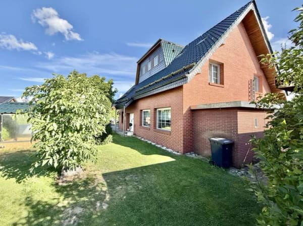Immobilie in Oberkrämer - Ruhe und viel Platz in Ihrem Haus mit Fahrstuhl in Oberkrämer - Bild 0