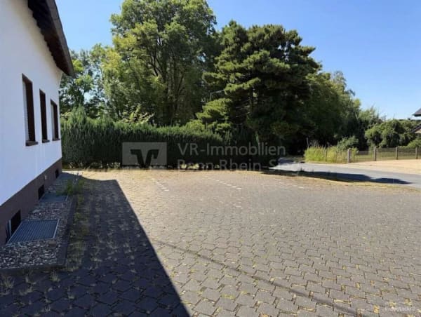 Immobilie in Ruppichteroth - Mehrfamilienhaus mit 5 WE und 8 Stellplätzen in dörflicher Lage von Ruppichteroth - Bild 1