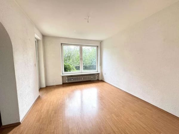 Immobilie in Günzburg - Eckgrundstück, Weitblick, Möglichkeiten – Zweifamilienhaus in Günzburg-Leinheim - Bild 2