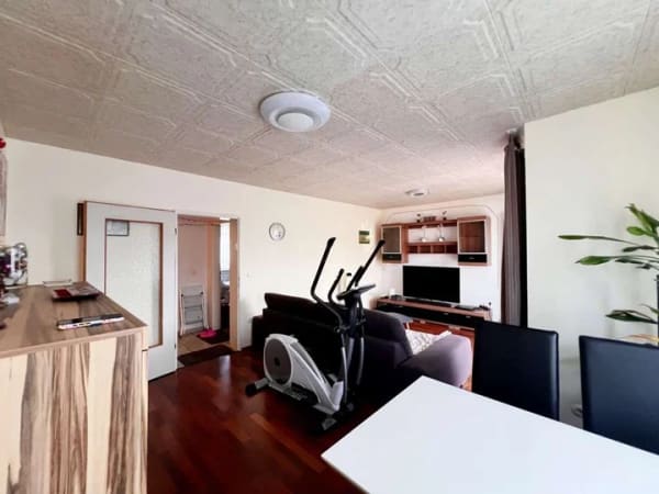 Immobilie in Niederkrüchten - Gut geschnittene Etagenwohnung mit Balkon, Garage & Stellplatz - Bild 2