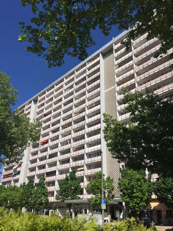 Immobilie in Sankt Augustin - SANKT AUGUSTIN in zentraler Lage, 1 Zi.-ETW, Küche, Diele, Bad, großer Balkon, ca. 42 m² Wfl. - Bild 0
