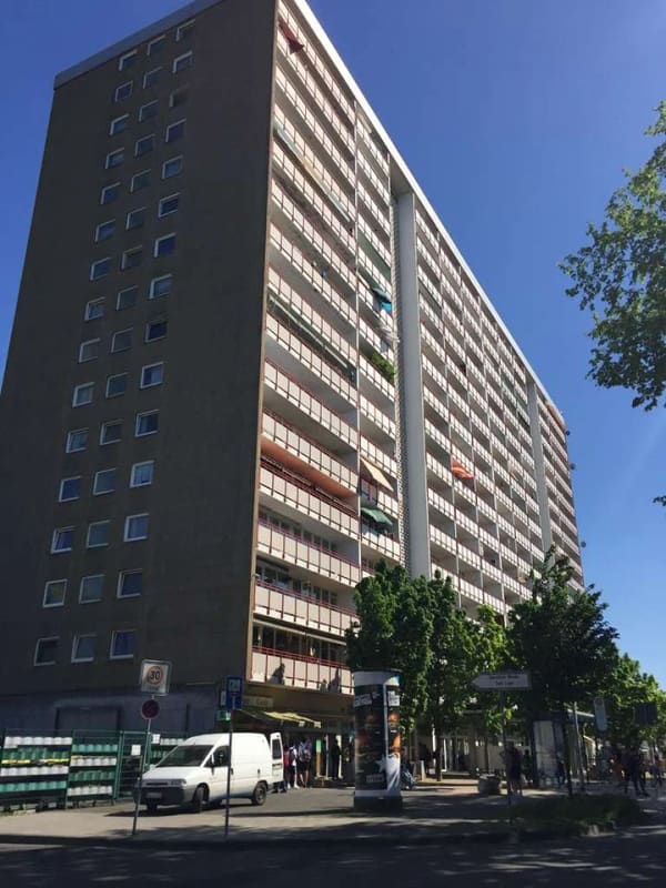 Immobilie in Sankt Augustin - SANKT AUGUSTIN in zentraler Lage, 1 Zi.-ETW, Küche, Diele, Bad, großer Balkon, ca. 42 m² Wfl. - Bild 1