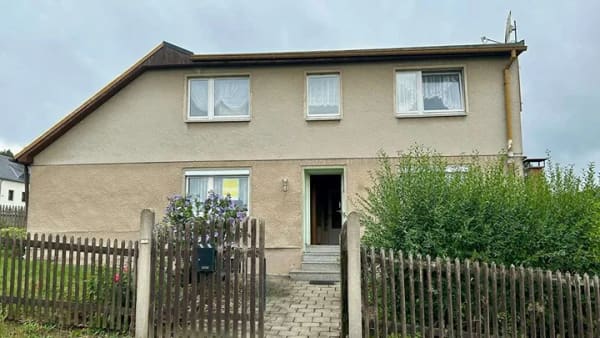 Immobilie in Rodewisch - Traumhafte Lage am Rande von Rodewisch - Bild 2