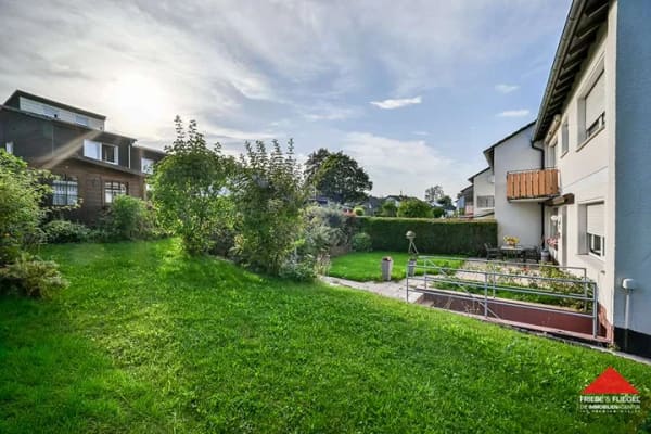 Immobilie in Meinerzhagen - Reihenendhaus mit schönem Garten und Garage in Meinerzhagen - Bild 1