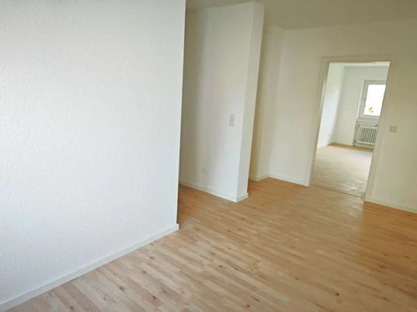 Immobilie in Hamm (Sieg) - Moderne 3-Zimmer-Wohnung mit Balkon – 81 m² für stilvolles und komfortables Wohnen. - Bild 4
