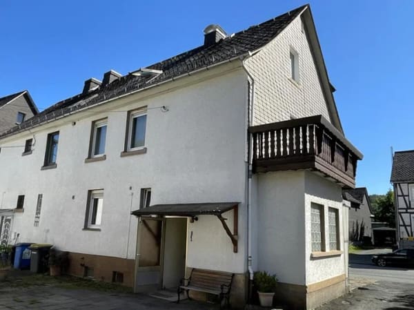 Immobilie in Dietzhölztal - Doppelhaushälfte in Dietzhölztal (Straßebersbach) - Bild 1