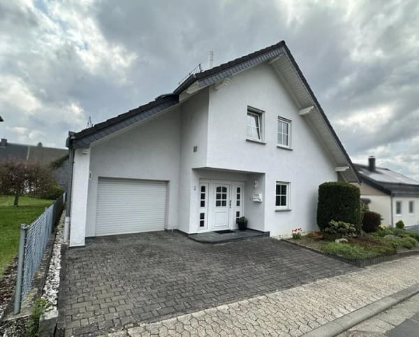 Immobilie in Simmern/Hunsrück - Einfamilienhaus freistehend in Simmern/Hunsrück - Bild 1