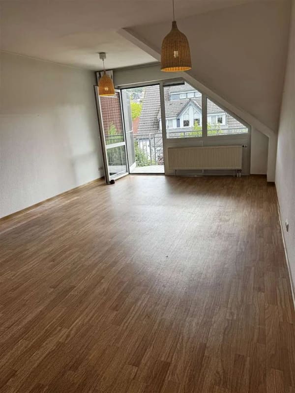 Immobilie in Nidda - Über den Dächern von Nidda - 2-Zimmer-Dachgeschosswohnung mit Balkon & Stellplatz - Bild 0