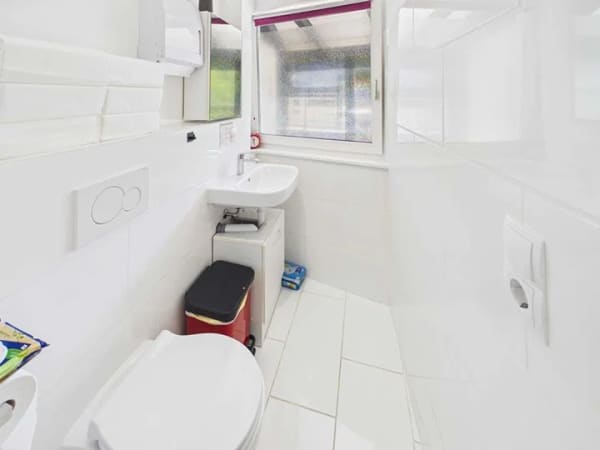 Immobilie in Uhingen - Rundrum außergewönlich - Zweifamilienhaus mit einzigartigen Architektur - Bild 3