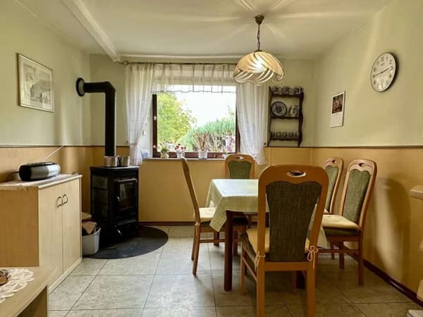Immobilie in Platten - Viel Raum für Ihre Ideen: Wohnhaus mit weitläufigem Grundstück - Bild 3