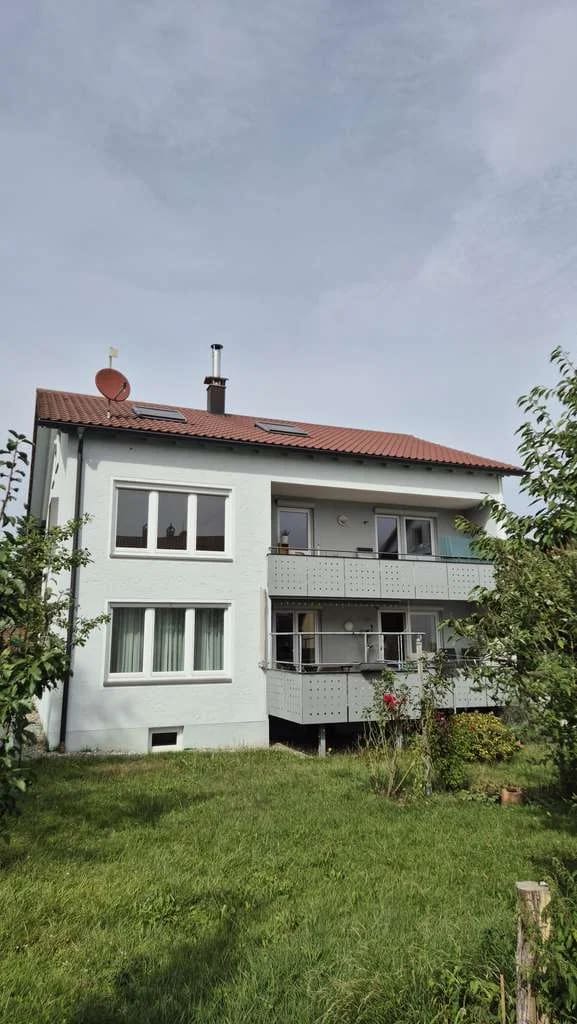 Immobilie in Meckenbeuren - Provisionsfrei: Dreifamilienhaus mit Garten, Balkon & Doppelgarage - Bild 0