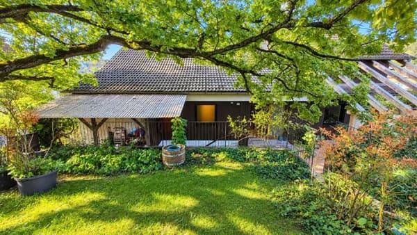 Immobilie in Reichenberg - Reichenberg: Großzügige 4-Zimmer-Wohnung auf zwei Ebenen mit Garten, Balkon und Garage - Bild 1