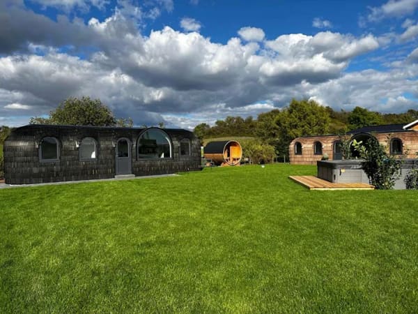 Immobilie in Bundorf - Psssttt! SECRET-RETREAT! Wellnessoase, Sauna, Swim-Spa, Hot-Tub, Pool, 3 x Tiny-House - MEGA-Rendite - Bild 1