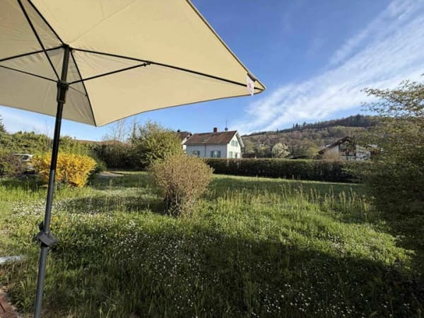 Immobilie in Büsingen am Hochrhein - Wohneigentum mit Aussenparkplatz beim Lindli in Büsingen bei Schaffhausen - Bild 0