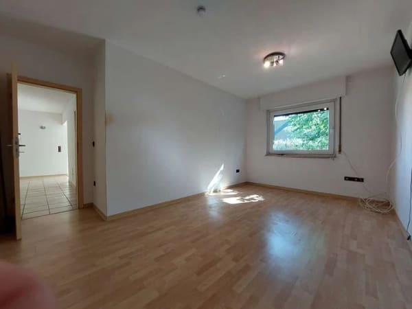 Immobilie in Garbsen - MGK bietet Schloß Ricklingen: Gepflegtes Zweifamilienhaus mit Garten & Dachterrasse - Bild 4