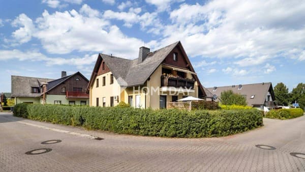 Immobilie in Dippoldiswalde - Solide investieren: Wohn- und Geschäftshaus mit 4 Einheiten und zuverlässigen Mieteinnahmen - Bild 2