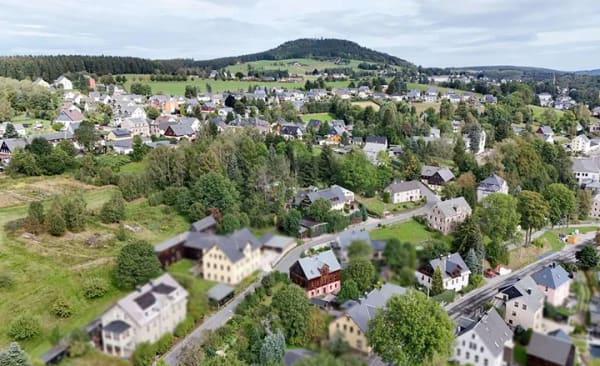 Immobilie in Bärenstein - Gemütliches und geräumiges Einfamilienhaus in ruhiger Lage & mit schönem Garten in Bärenstein - Bild 2