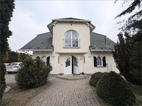 Immobilie in Amt Wachsenburg - Stilvolles Einfamilienhaus mit großer moderner Wohnküche und mediterranem Flair - Bild 0