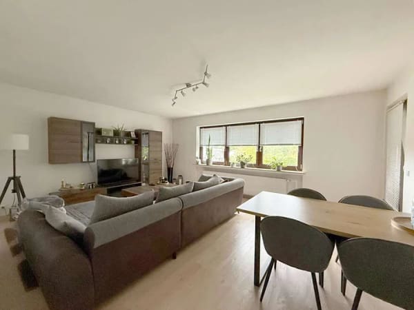 Immobilie in Weyhe - Top moderne 4-Zi.-Whg. (vermietet) mit Balkon und Garage in Weye - Bild 0