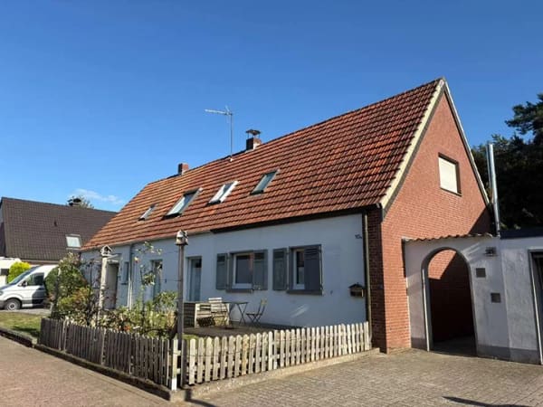 Immobilie in Emsdetten - Doppelhaushälfte mit Anbau und Garage - Bild 1