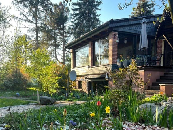 Immobilie in Gräfenhainichen - Großzügiges Einfamilienhaus mit Pool, parkähnlichem Grundstück - Bild 2