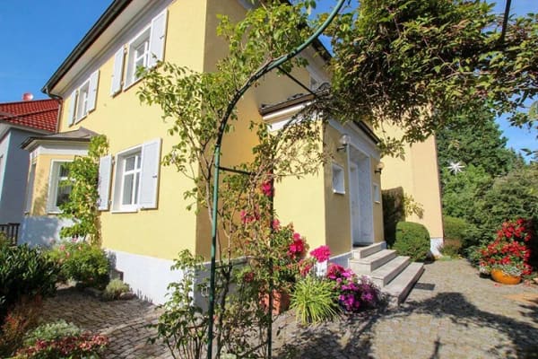 Immobilie in Coswig - Attraktives EFH, 305 m² Wfl.,9 Zi., EBK, Garage, Wintergarten ***PROVISIONSFREI*** - Bild 1