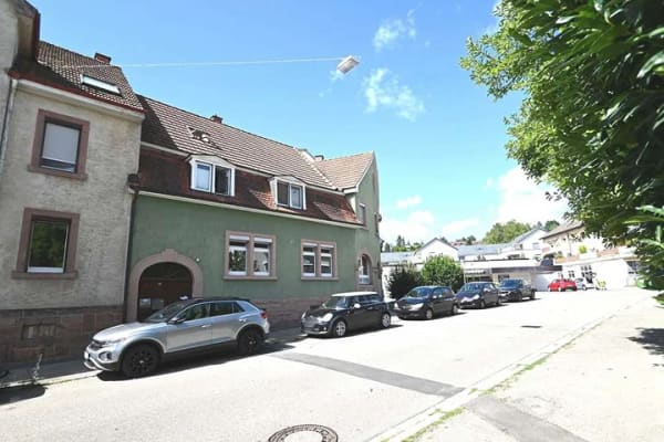 Immobilie in Emmendingen - Reizvolles, teilvermietetes 2-Familien-Stadthaus in der "Unterstadt" - Bild 1