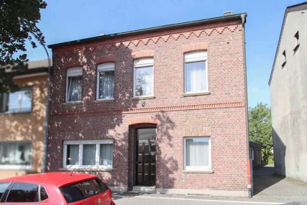 Immobilie in Straelen - Wunderschöner Altbau mit Ausbaupotential und Garage im Zentrum von Straelen - Bild 0