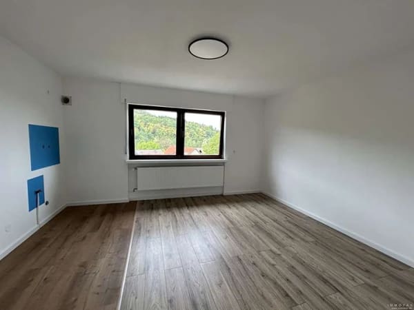 Immobilie in Altenglan - Gepflegtes Einfamilienhaus mit großem Grundstück und viel Platz in Altenglan-Mühlbach - Bild 2