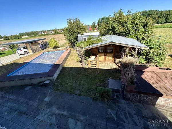 Immobilie in Großenseebach - Fast 300 qm voller Möglichkeiten - großzügiges Wohnen mit Pool & Garten - Bild 3