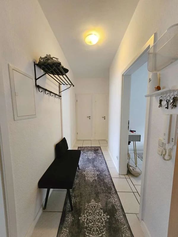 Immobilie in Bad Honnef - Gepflegte zentrumsnahe 3-Zimmer-Eigentumswohnung mit zwei Balkonen und Blick über Bad Honnef - Bild 2