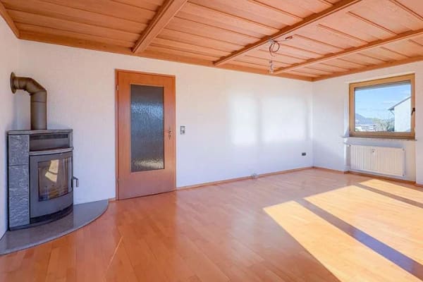 Immobilie in Thyrnau - Großzügig Wohnen mit Hausgefühl: 4-Zimmer ETW für Anleger & Eigennutzer in Kellberg!  - Bild 1