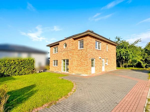 Immobilie in Witzhave - Neuwertige Stadtvilla mit Vollkeller und großem Grundstück in Witzhave - Wentzel Dr. - Bild 4