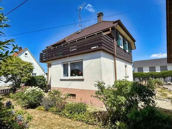 Immobilie in Stetten am kalten Markt - Eindrucksvolles Schmuckstück-mit Garten, Balkon und Garage - Bild 1