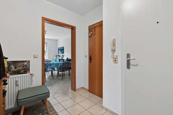 Immobilie in Graben-Neudorf - Gepflegte 2,5-Zimmer-Wohnung mit Balkon – zuverlässig vermietet - Bild 2