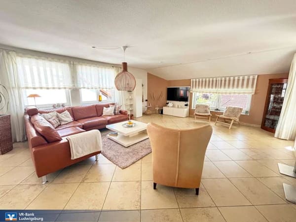 Immobilie in Löchgau - Haus im Haus, wunderschöne Maisonettewohnung - Bild 0