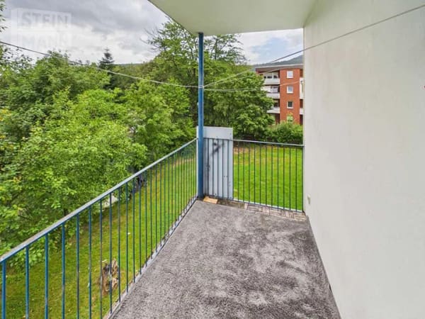 Immobilie in Rinteln - Zentral in Rinteln: Großzügige 4-Zimmer-Wohnung mit Balkon und Blick ins Grüne - Bild 4