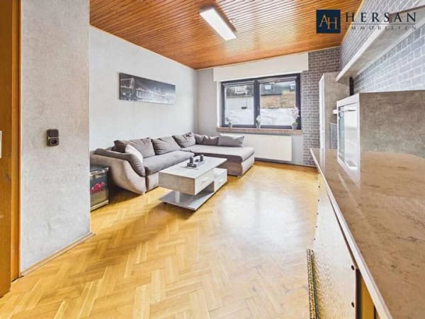 Immobilie in Alsdorf - Begehrte, familiäre Wohnlage – vielseitiges Wohnhaus mit Balkon und Garage HERSAN IMMOBILIEN! - Bild 2