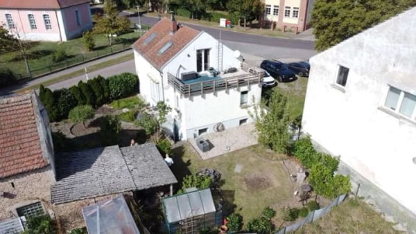 Immobilie in Roskow - Gemütliches Einfamilienhaus mit Dachterrasse und viel Nebengelass - Bild 1