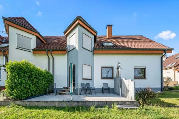 Immobilie in March - Traum EG Wohnung mit Garten und Terrasse und 70qm NF im Keller - Bild 2