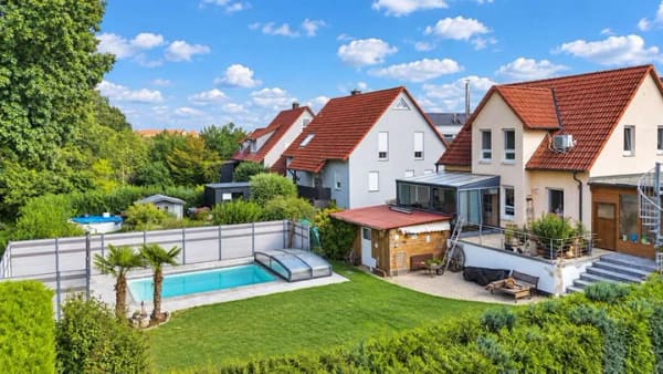 Immobilie in Rügland - Gemütliches Einfamilienhaus in traumhafter Waldrandlage mit Pool und Urlaubsfeeling! - Bild 1
