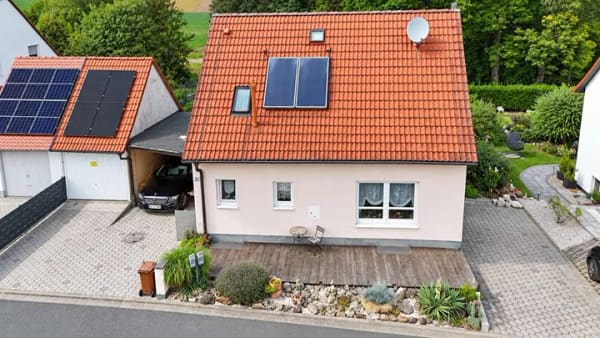 Immobilie in Rügland - Gemütliches Einfamilienhaus in traumhafter Waldrandlage mit Pool und Urlaubsfeeling! - Bild 2