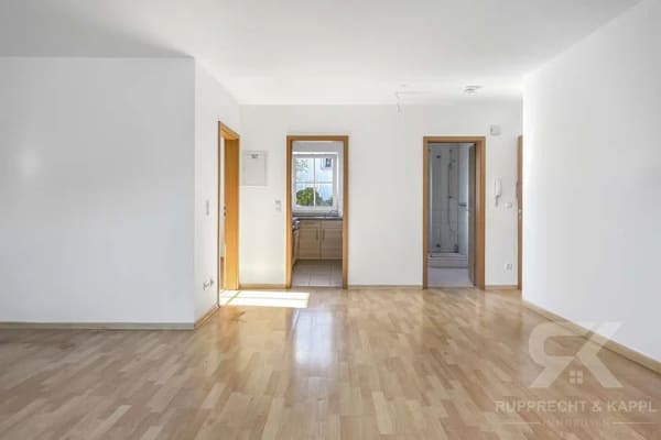 Immobilie in Kümmersbruck - Gepflegte, helle 2-Zi.-Erdgeschosswohnung mit Terrasse, Garten und Stellplatz in ruhiger Wohnlage - Bild 3