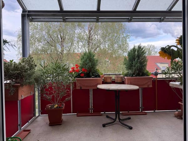 Immobilie in Röthenbach an der Pegnitz - Charmante 2-Zimmer-Wohnung mit tollem Ausblick und Garage - Bild 0
