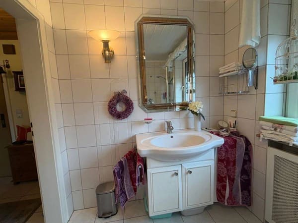 Immobilie in Röthenbach an der Pegnitz - Charmante 2-Zimmer-Wohnung mit tollem Ausblick und Garage - Bild 4