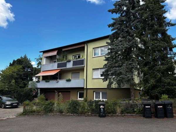Immobilie in Böblingen - 6-Familienhaus in ruhiger Lage und dennoch nur 300 Meter vom S-Bahnhof entfernt - Bild 1